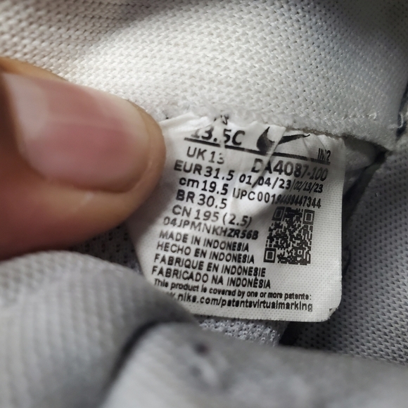 Nike BLAZER MID' 77 Sneakers Youth Kid's Sz 13.5C White Black Shoes DA4086-102 - Picture 8 of 11